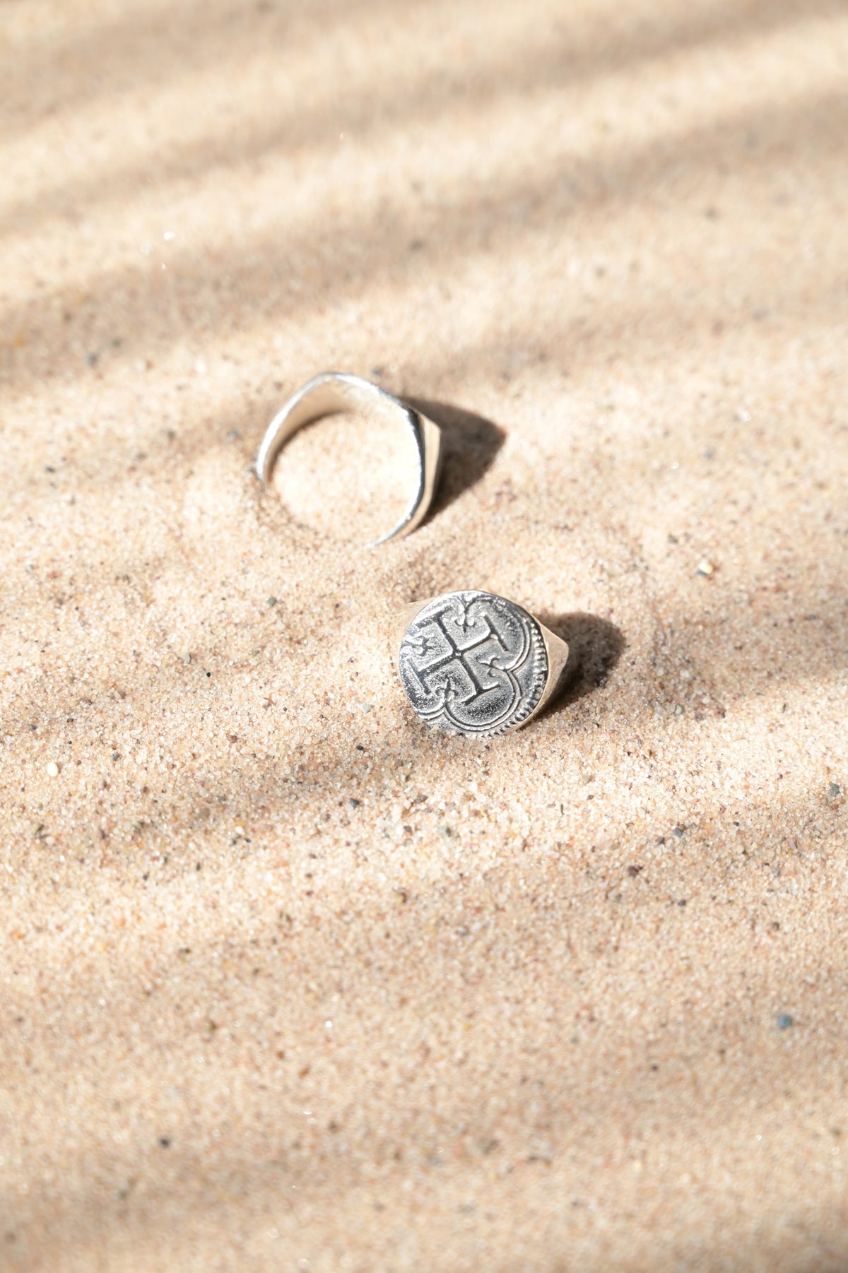 Wild Fawn Unisex Silver Tesoro Coin Signet Ring - The Mercantile London