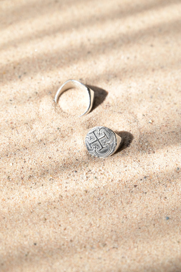 Wild Fawn Unisex Silver Tesoro Coin Signet Ring - The Mercantile London