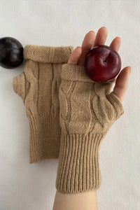 Mercantile Cashmere Biscuit Cableknit Long Mitts - The Mercantile London