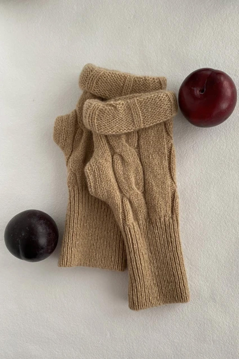 Mercantile Cashmere Biscuit Cableknit Long Mitts - The Mercantile London