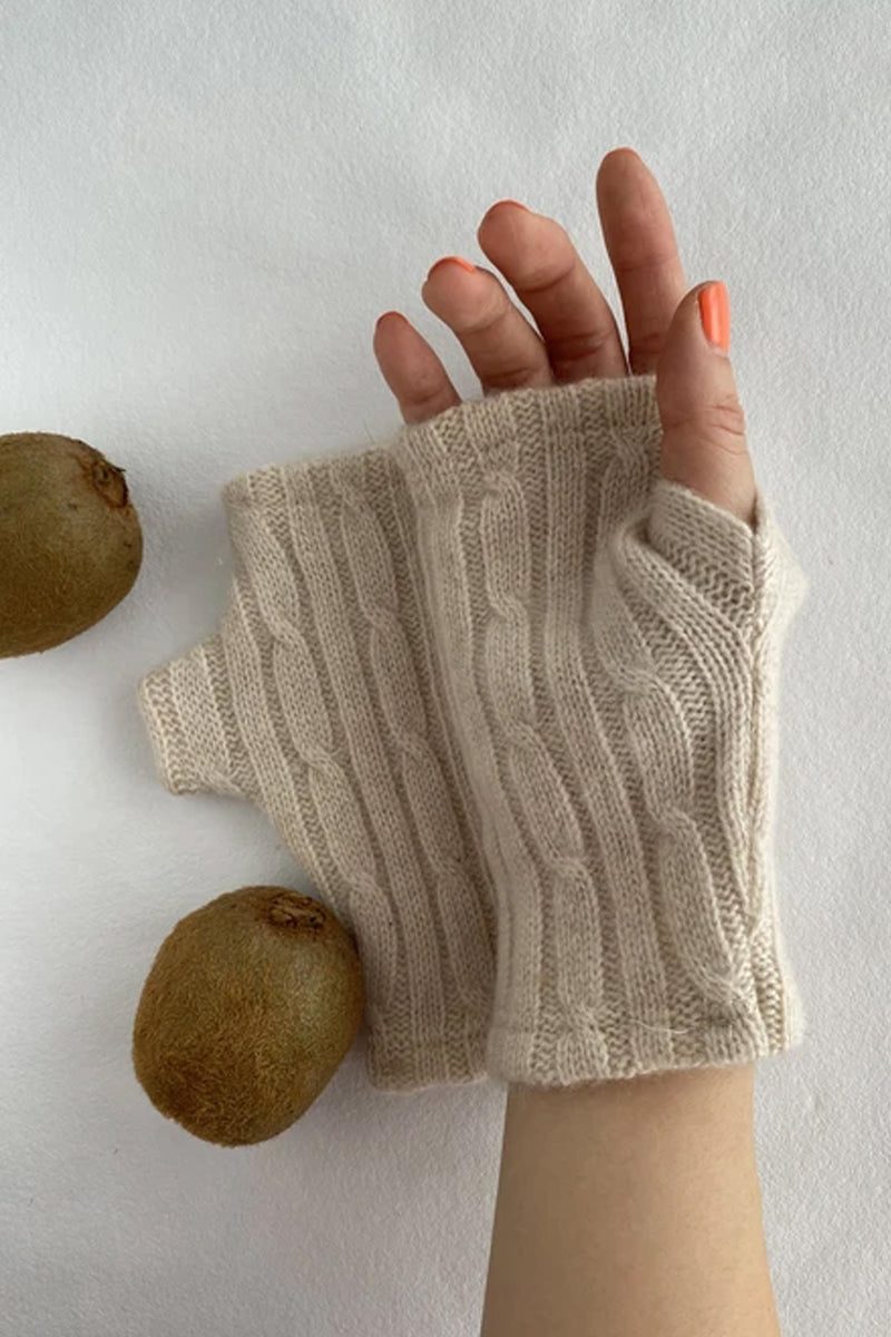 Mercantile Cashmere Cream Cableknit Long Mitts - The Mercantile London