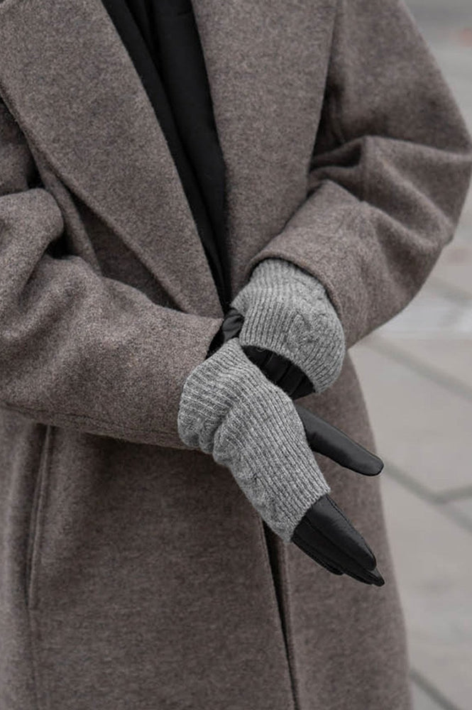 markberg handschuhe Markberg Helly Black & Grey Cable Knit Gloves 7
