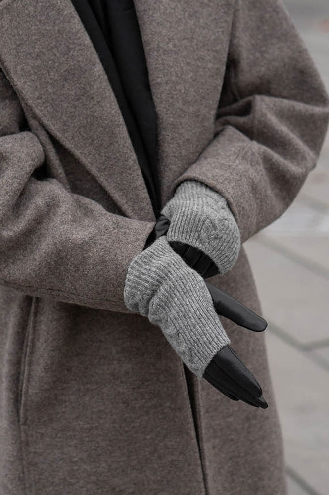 Markberg Helly Black & Grey Cable Knit Gloves - The Mercantile London