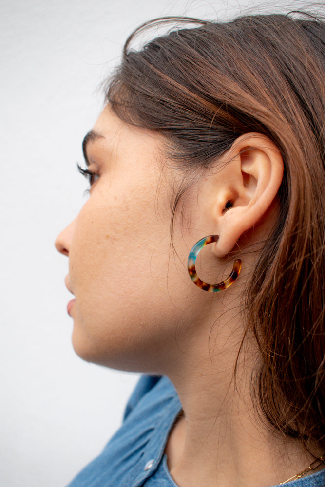 B.M.L Isla Resin Hoop Blue Earrings - The Mercantile London