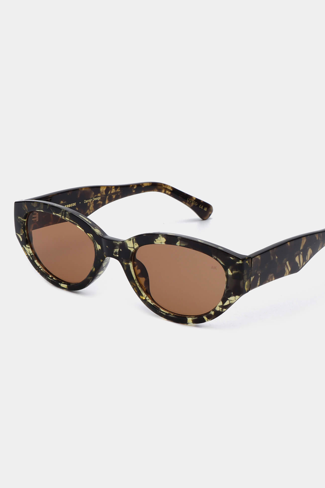 A Kjaerbede Winnie Black/Yellow Tortoise Sunglasses - The Mercantile London